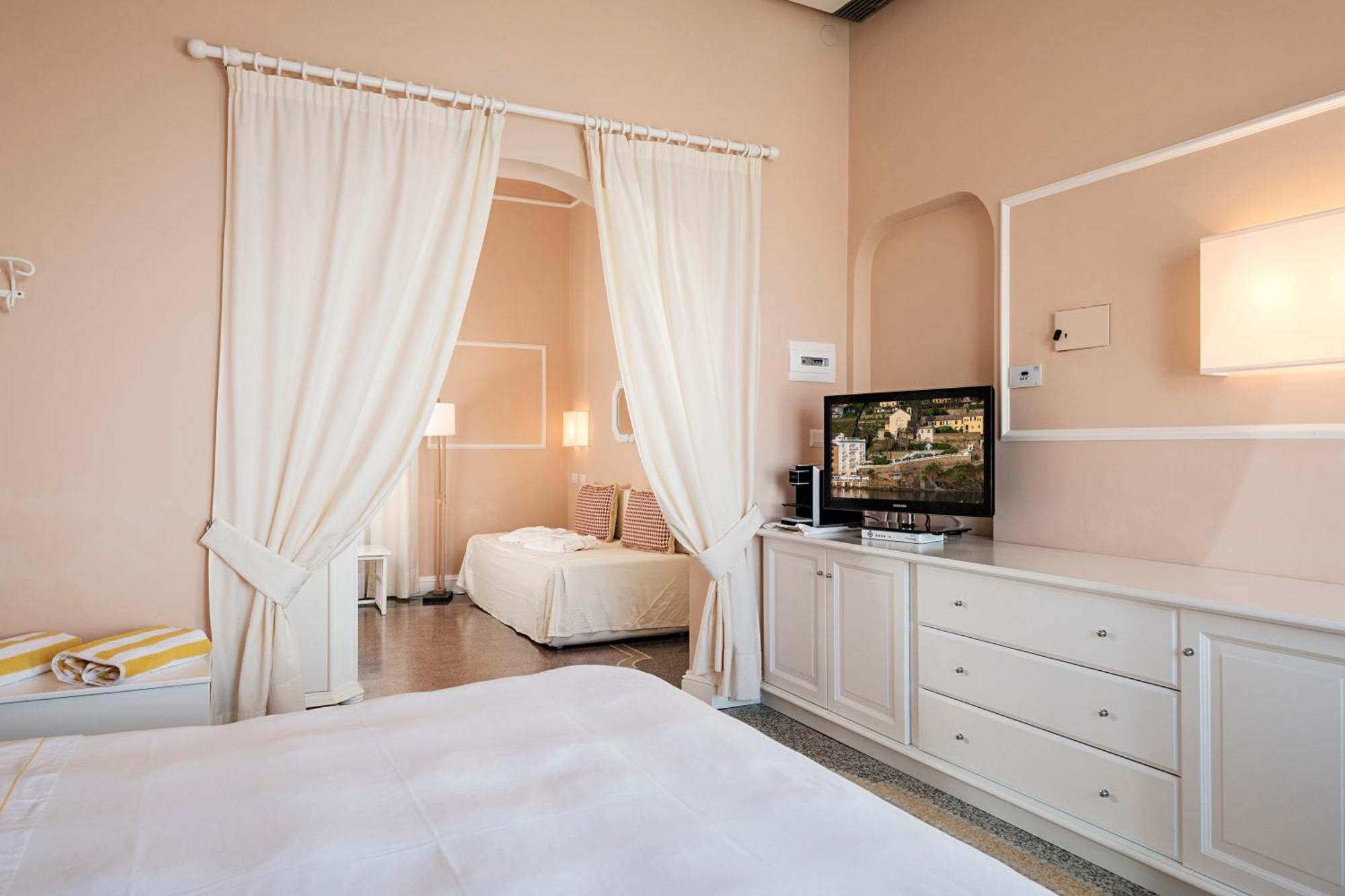Hotel Helvetia Sestri Levante Esterno foto