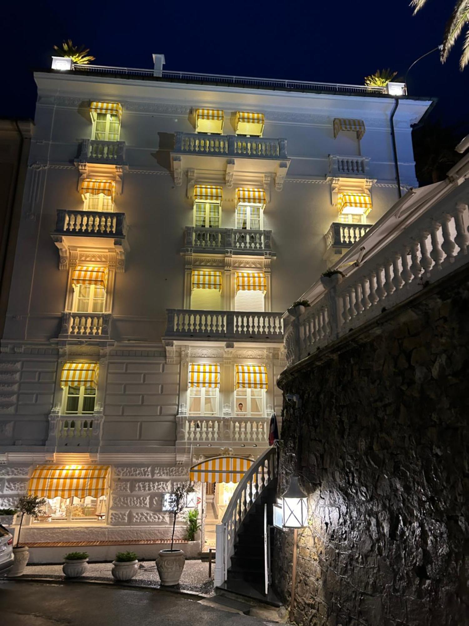 Hotel Helvetia Sestri Levante Esterno foto