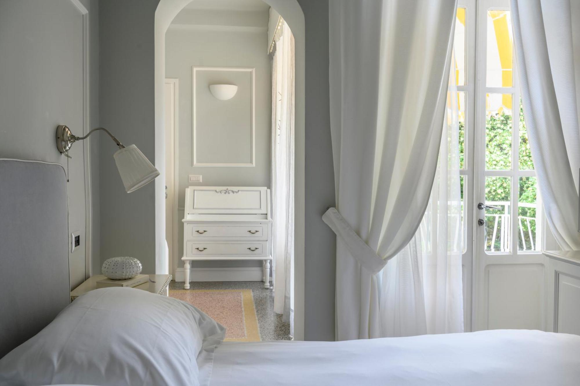Hotel Helvetia Sestri Levante Esterno foto