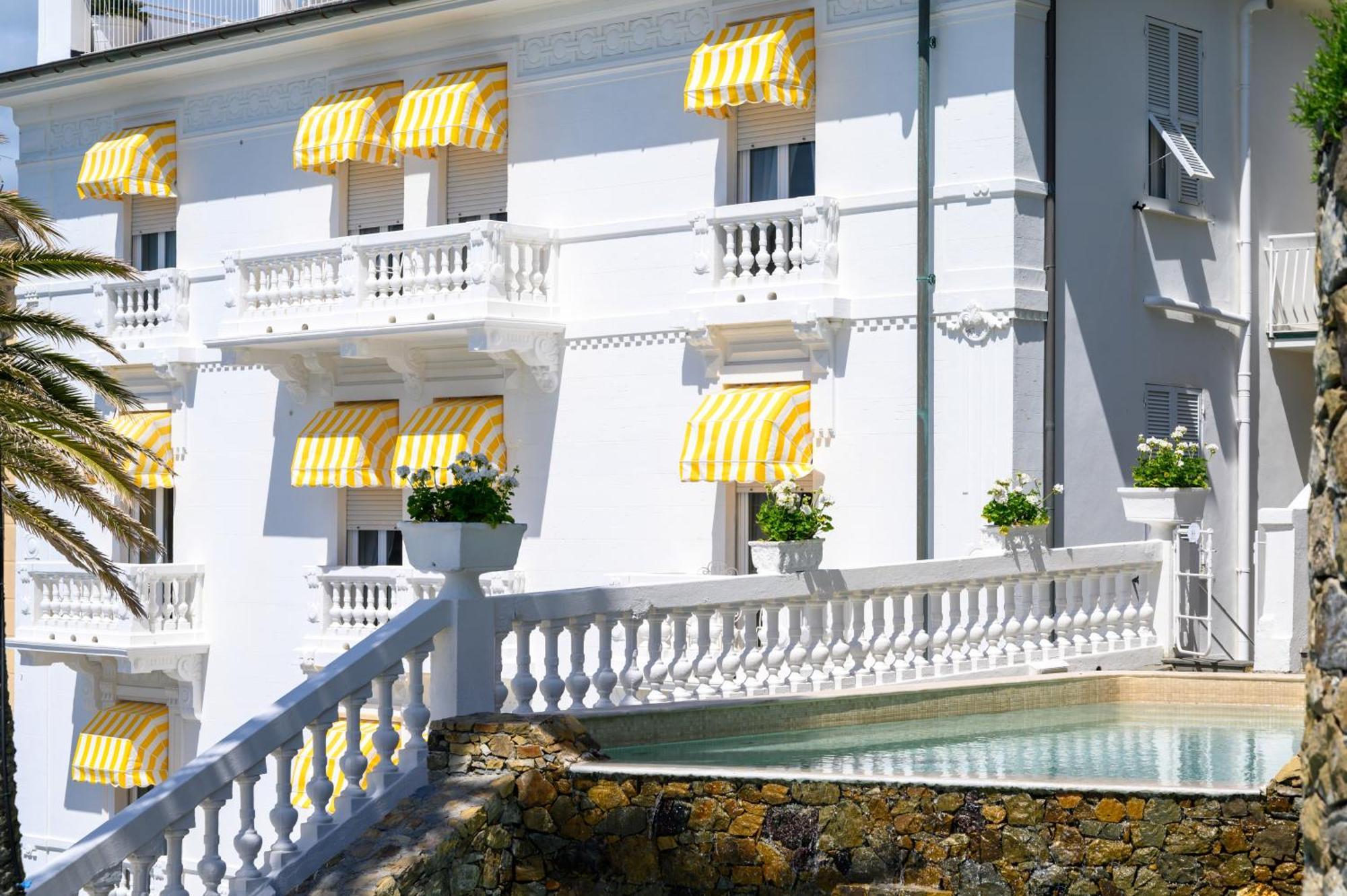 Hotel Helvetia Sestri Levante Esterno foto